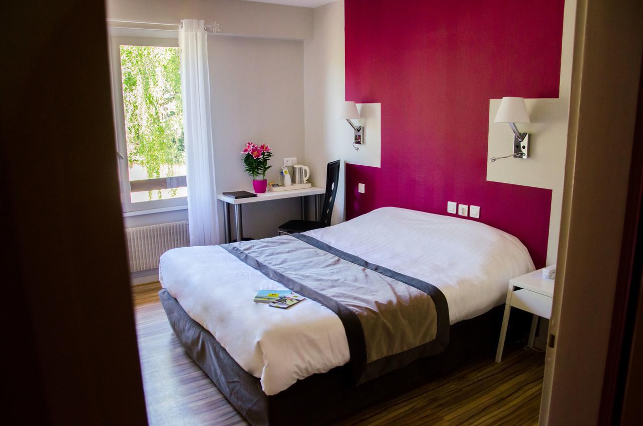 Logis Hotel De La Bruyere プゾージュ エクステリア 写真
