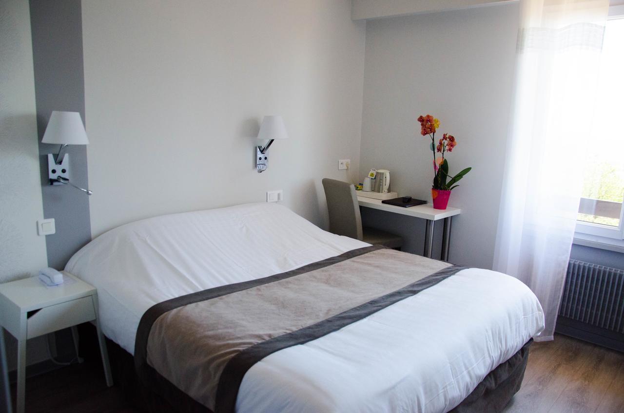 Logis Hotel De La Bruyere プゾージュ エクステリア 写真