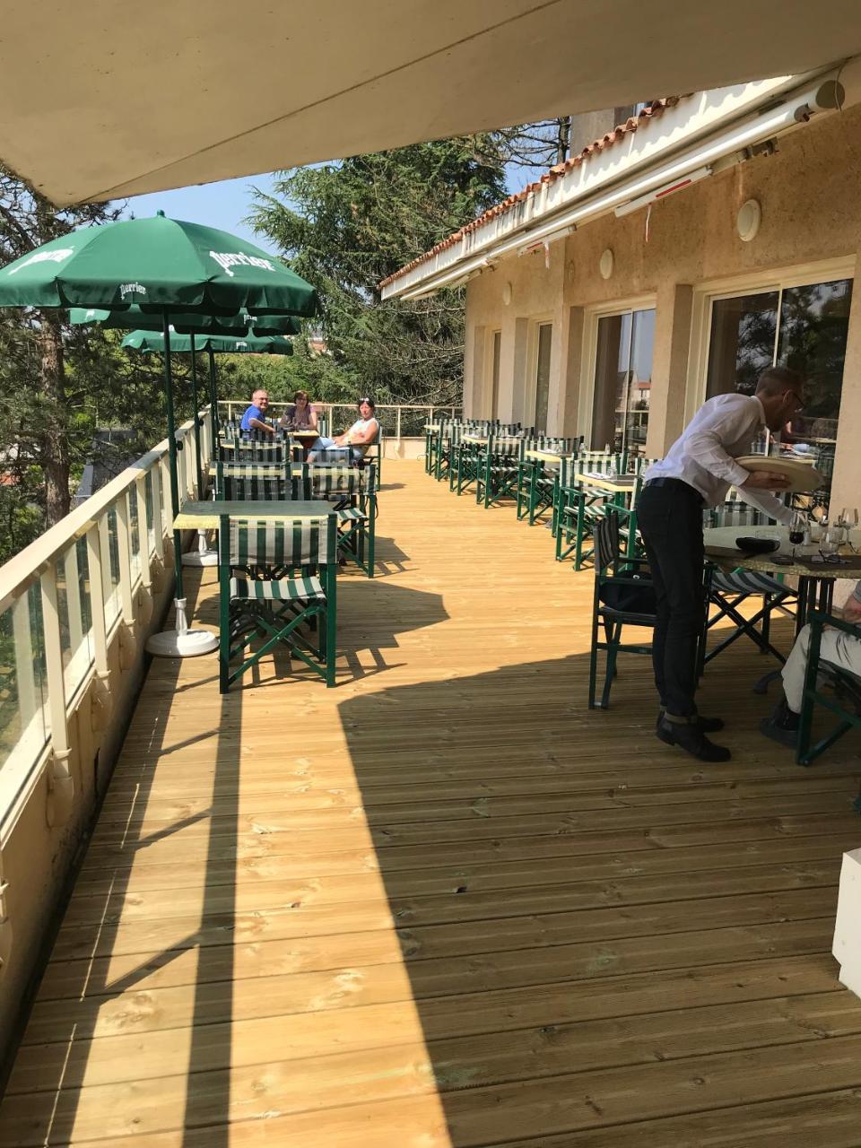 Logis Hotel De La Bruyere プゾージュ エクステリア 写真