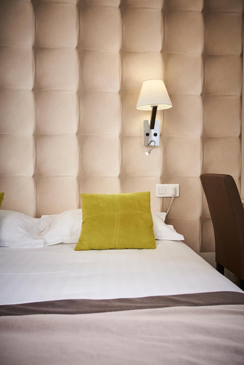 Logis Hotel De La Bruyere プゾージュ エクステリア 写真