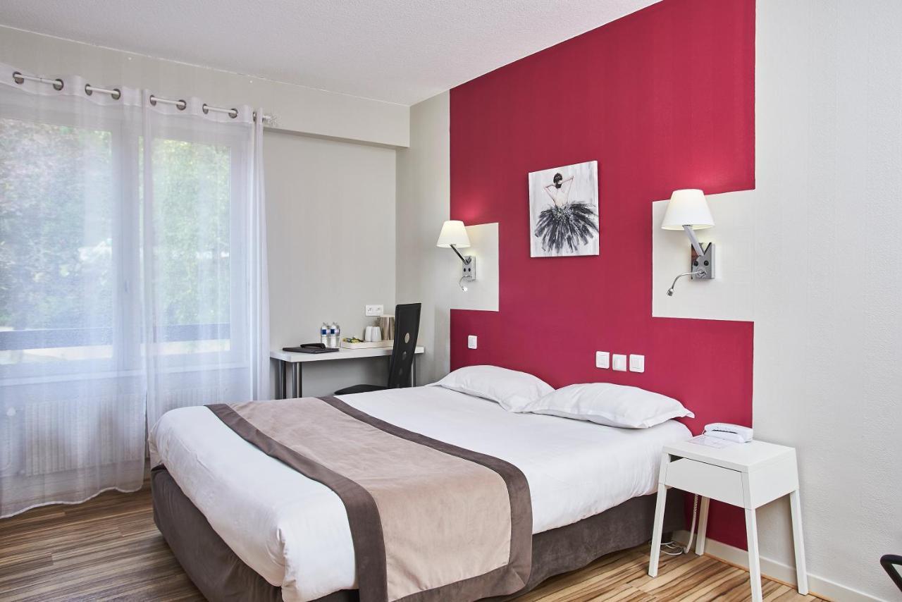 Logis Hotel De La Bruyere プゾージュ エクステリア 写真